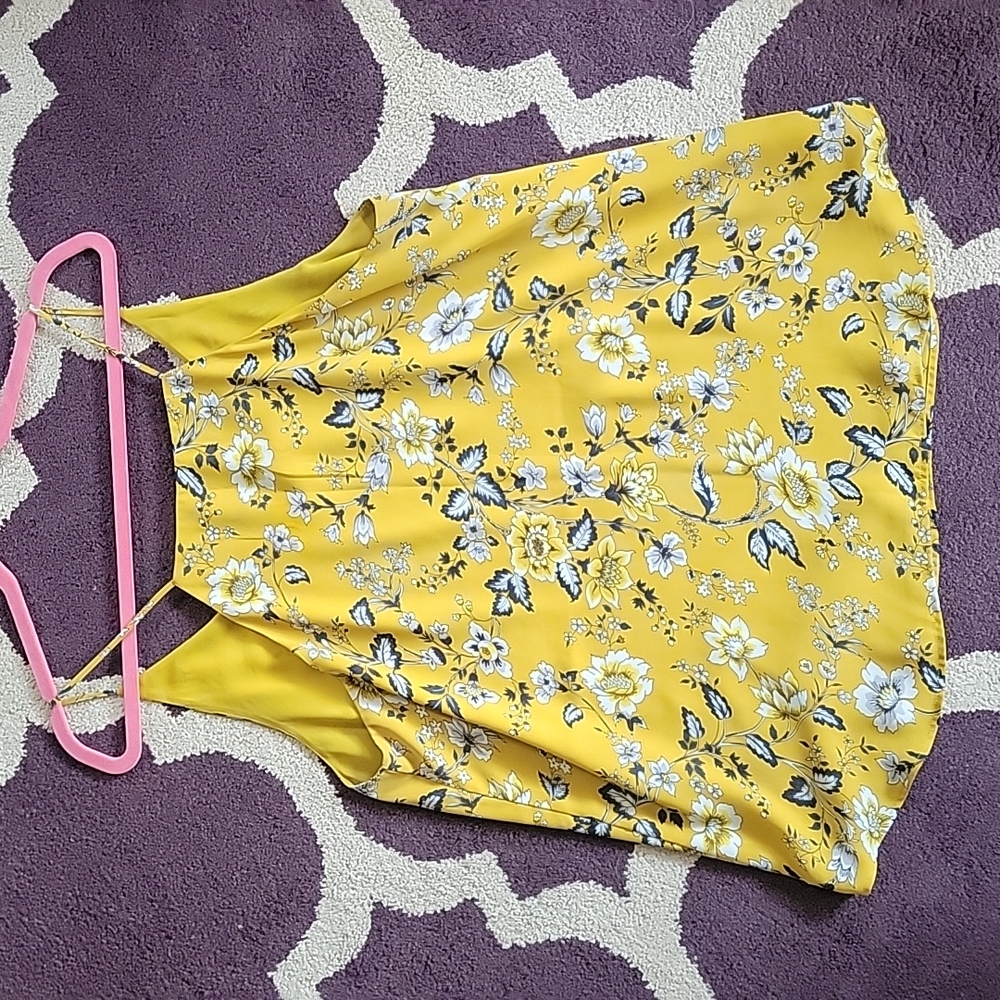Loft Yellow Tank - Picture 2 of 4
